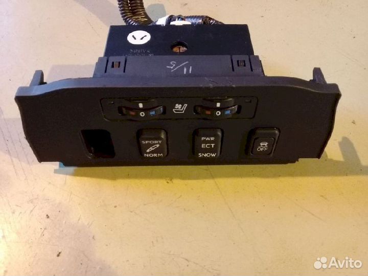 Блок кнопок Lexus GS350 GRS196