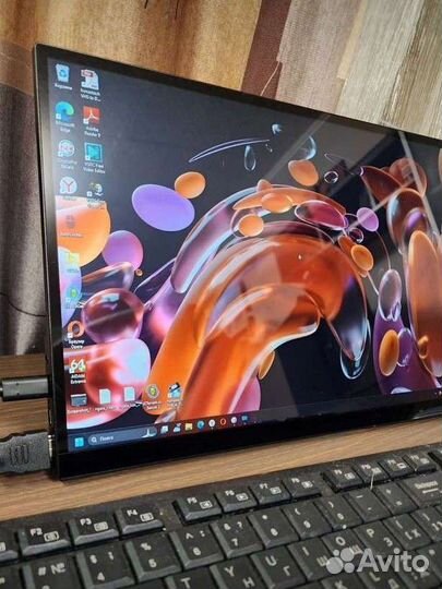 Сенсорный портативный монитор