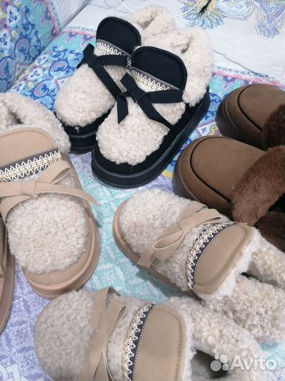 Тёплые ботики, типа ugg. Высокая мягкая подошва