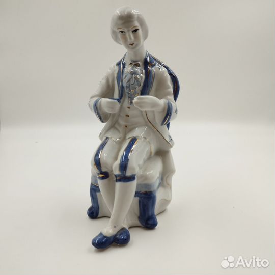Статуэтка. Фарфор. 