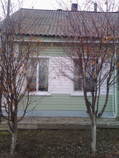 Дом 27 м² на участке 10 сот.