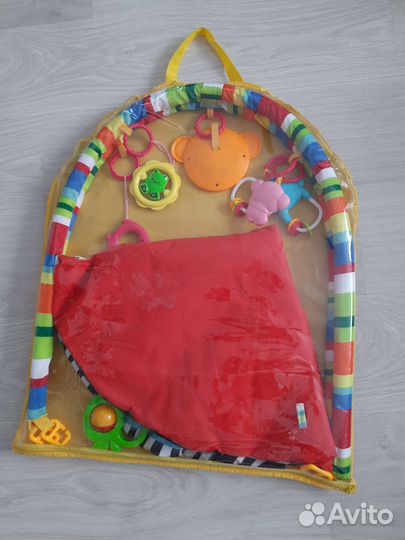 Развивающий коврик и грызунки