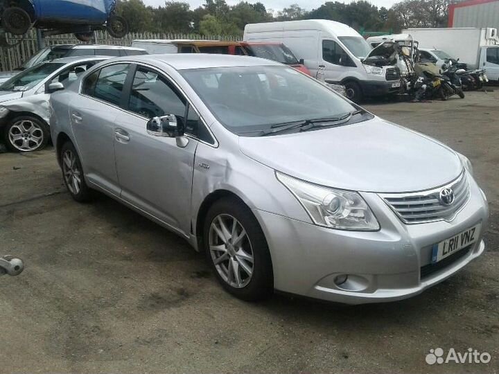 Привод передний правый toyota avensis T27 2011