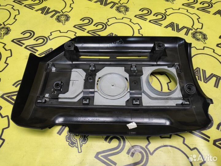 Декоративная крышка двс Volkswagen Tiguan cawb