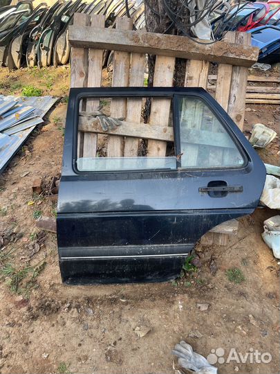 Дверь задняя левая на volkswagen golf 2