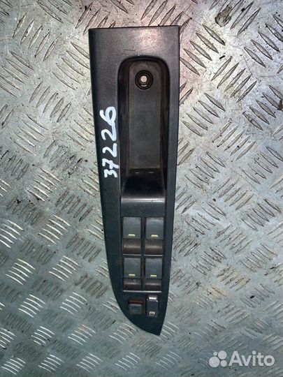 Кнопка стеклоподъемника передняя левая Geely Mk