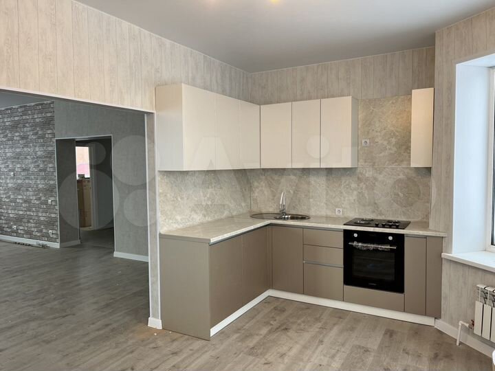 Коттедж 290 м² на участке 12 сот.