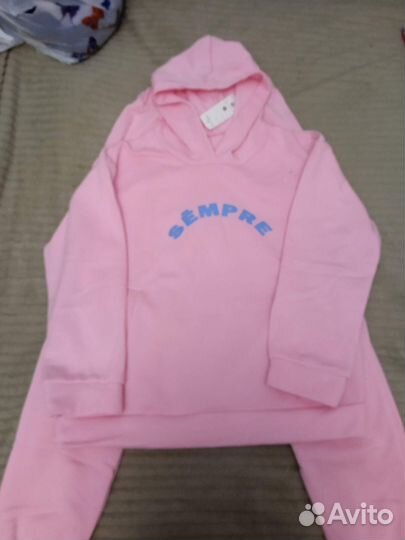 Продам спортивный костюм