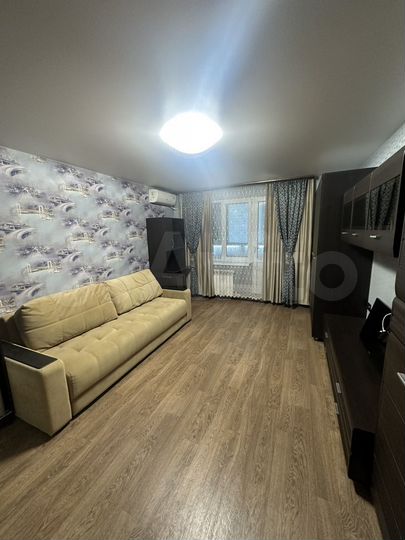 2-к. квартира, 52,5 м², 1/9 эт.