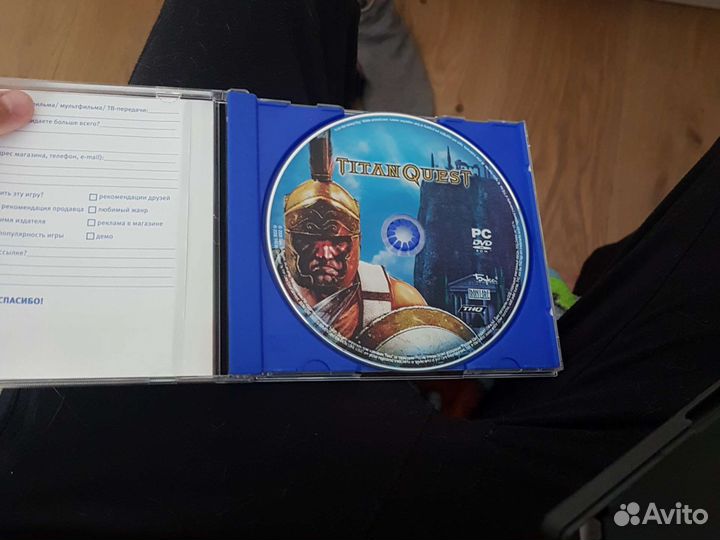 5 дисков 3 с играми 2 с музыкой