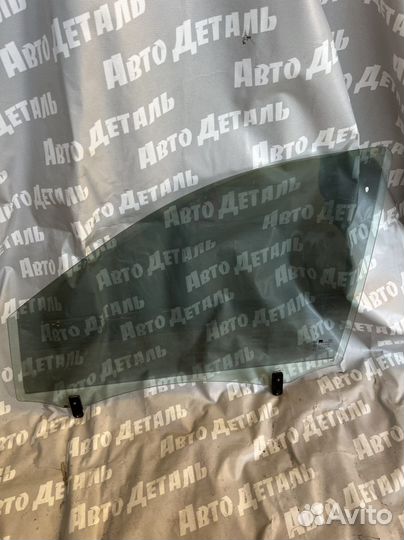 Стекло переднее левое Kia Sorento BL 2006-2009