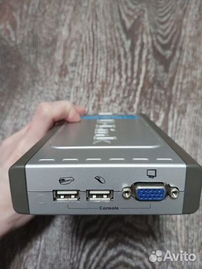 Kvm-переключатель D-Link 4 портовый