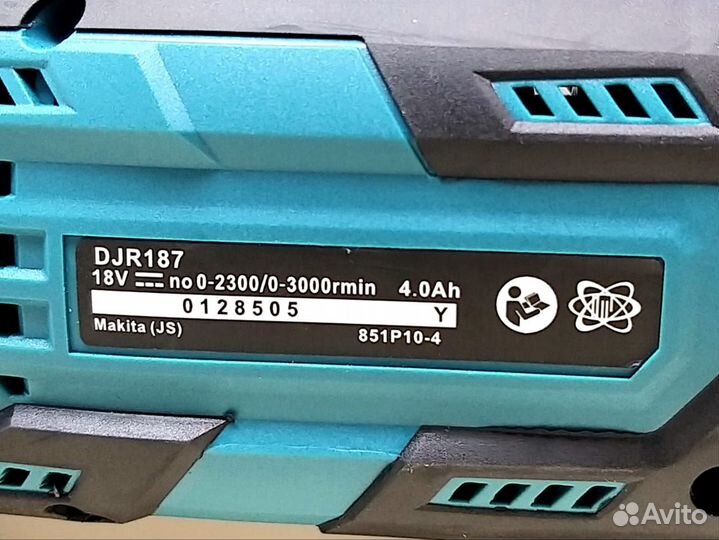 Аккумуляторная ножовка Makita