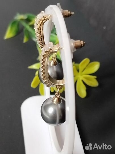 Серьги с серым жемчугом