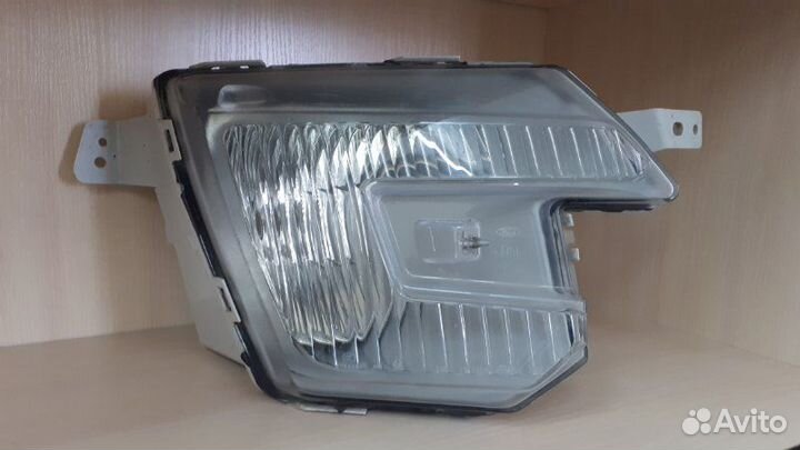 Фара противотуманная передняя правая Ford Explorer