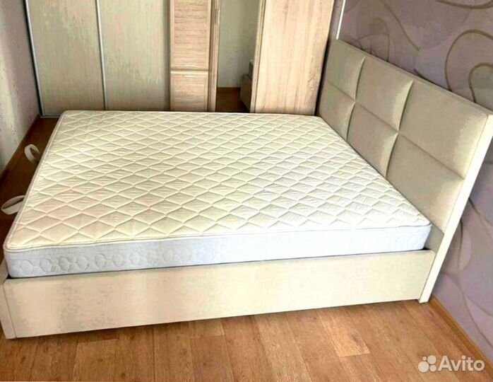 Матрас двуспальный средней жесткости