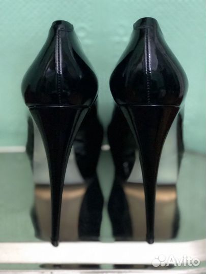 Туфли чёрные новые лакированные.«Nando Muzi
