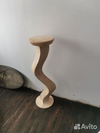 Стойка цветочная