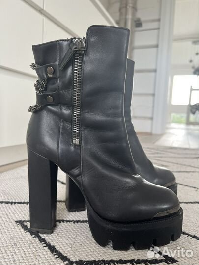 Nando muzi ботильоны