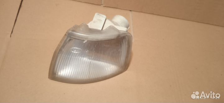 Поворотник левый Opel Vectra a 92-95гг рестайлинг