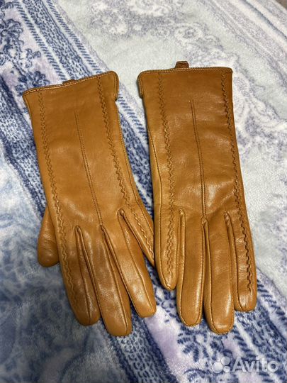 Перчатки женские кожаные новые 6.5