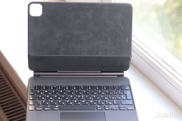 Apple magic keyboard iPad 11 pro