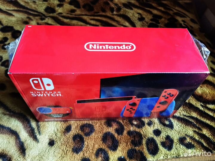 Nintendo Switch Mario edition. Новая в плёнке RU