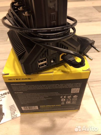 Зарядное устройство nitecore Intellicharger i8