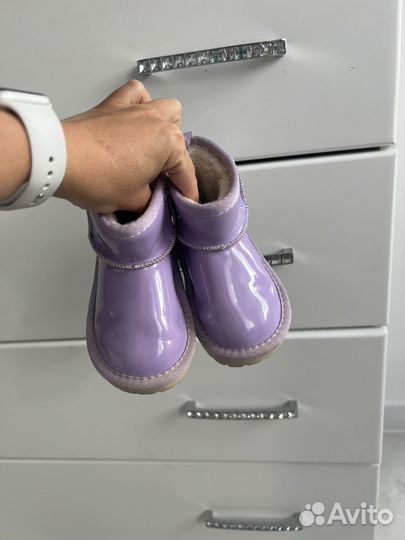 Ботинки для девочки 24