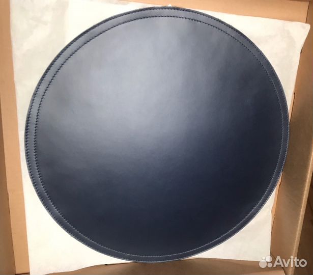 Салфетка на стол из натуральной кожи