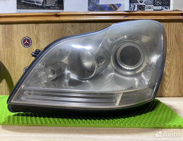 Левая фара GL X164 Mercedes-Benz