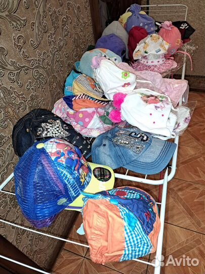 Бейсболки, кепки, панамки