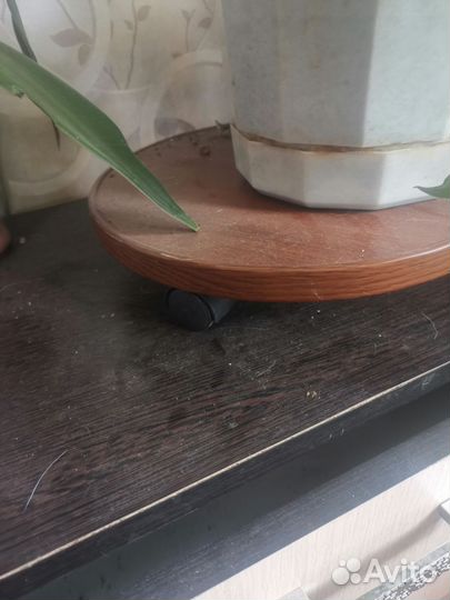 Подставка для ц в е т о в