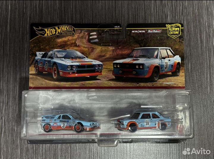 Hot wheels premium 2pack