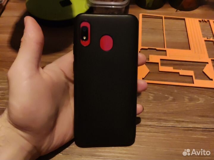 Samsung Galaxy A10, 2/32 ГБ