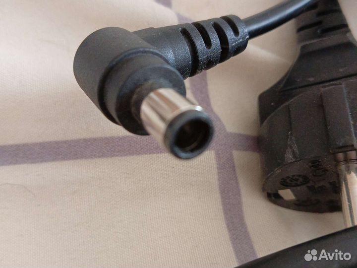 Блок питания нр 19v