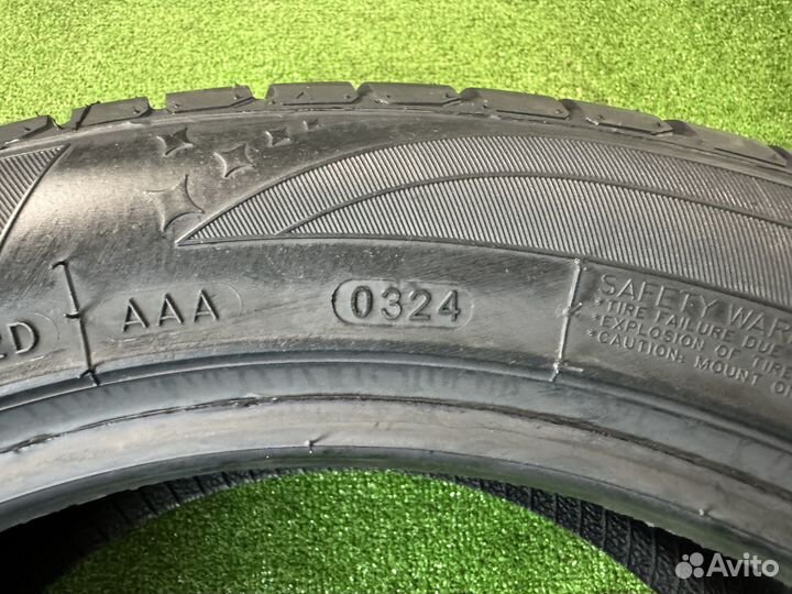 Royal Black Royal Eco 215/50 R17 95W