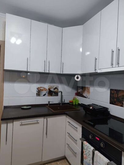 2-к. квартира, 54 м², 3/10 эт.