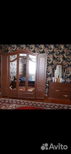 Спальный гарнитур бу