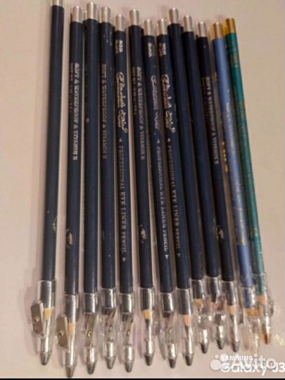 Карандаш для глаз и для бровей с точилкой Новый