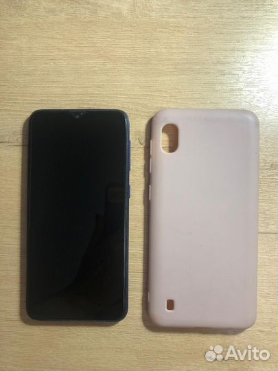Samsung Galaxy A10, 2/32 ГБ