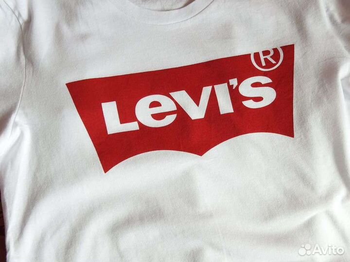 Футболка Levi's новая оригинал с бирками женская