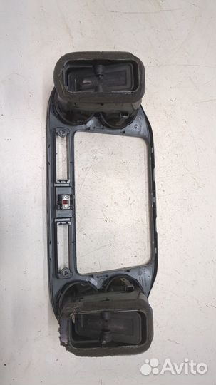 Рамка под магнитолу Volkswagen Tiguan