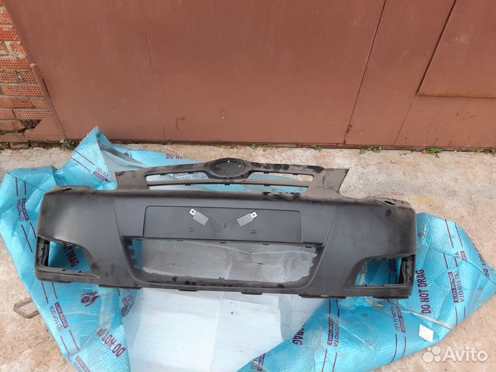 Бампер передний Toyota Corolla E12