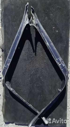 Накладка водостока заднего крыла Mercedes W211