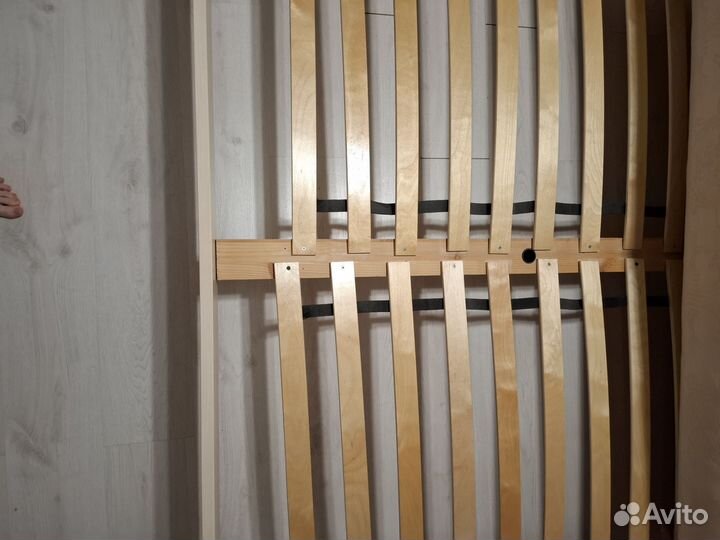 Кровать с матрасом