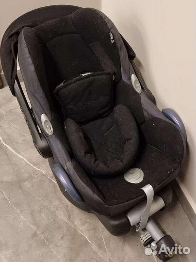 Автокресло люлька+база maxi cosi iso fix