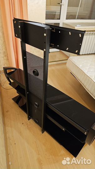 Стойка под тв. Стеклянная тумба под тв