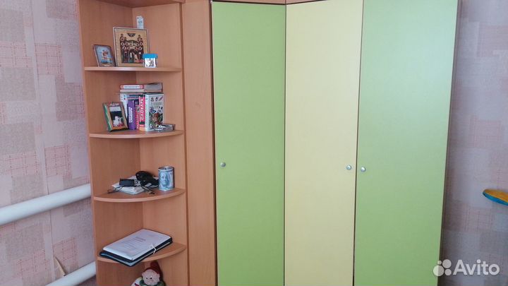Шкаф угловой для детской комнаты