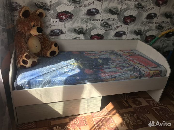 Детская горка с кроватью